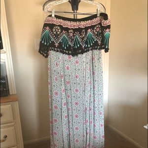Floral off the shoulder maxi dress
